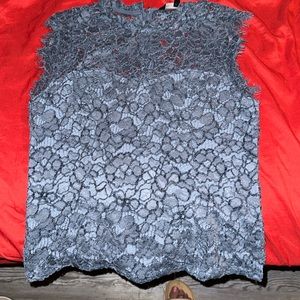White House Black market blue floral lace top zip back